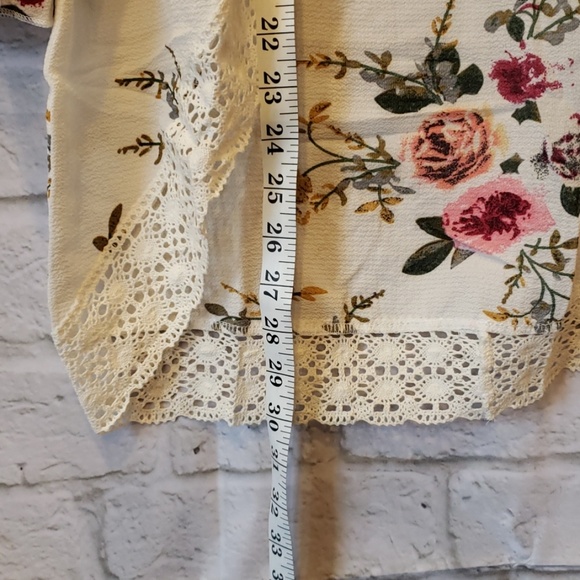 NWT Cream w/ Lace Kimono USA size 6 Floral - Picture 4 of 5